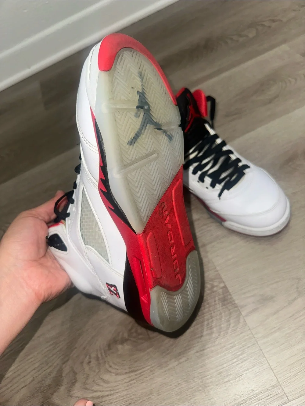 Nike Men’s White Black Red Retro Basketball Sneakers (Air Jordan 5 style)